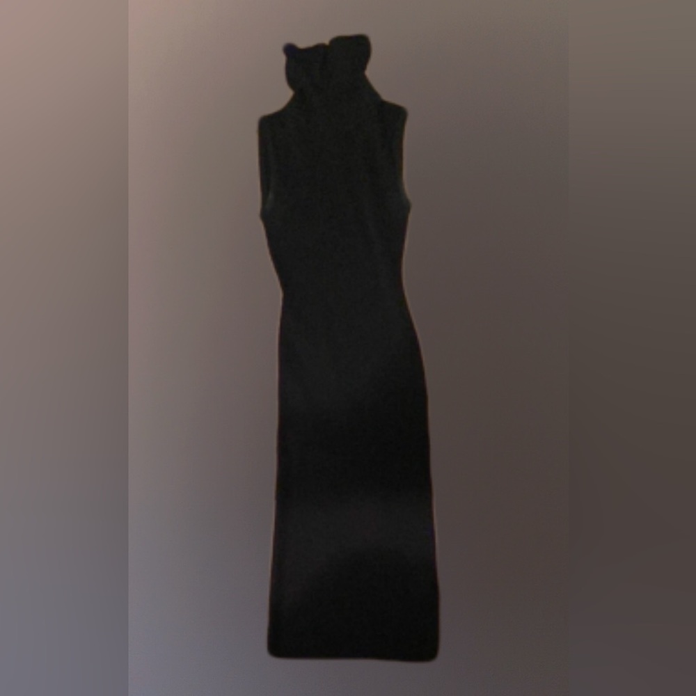 Elegant Black Sleeveless Dress
